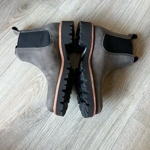 NWT Go to lug Chelsea Boot Nisolo size 8